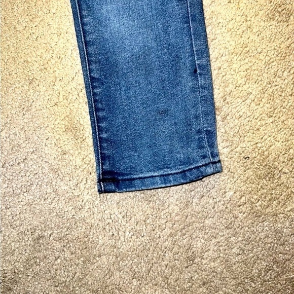 Kids TRUE RELIGION GENO RELAX SLIM DISTRESSED STRETCH JEANS SIZE 4 - Picture 7 of 7
